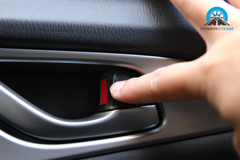 tu-dong-khoa-cua-xpander-powersteam