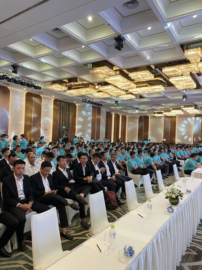 tai-xe-taxi-xanh-sm-hoi-quan-tai-tphcm-powersteam