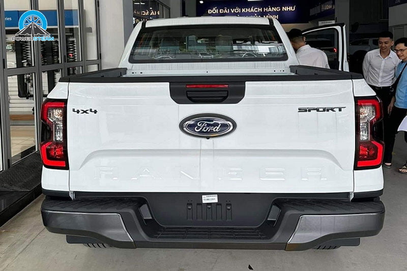 duoi-xe-ford-ranger-sport-2023-powersteam