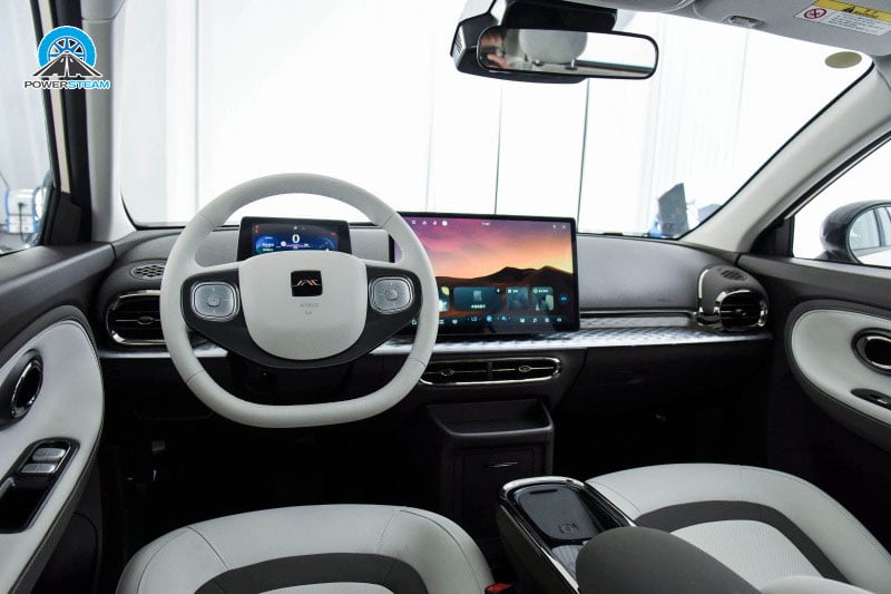 khoang-lai-jac-yiwei-3-powersteam