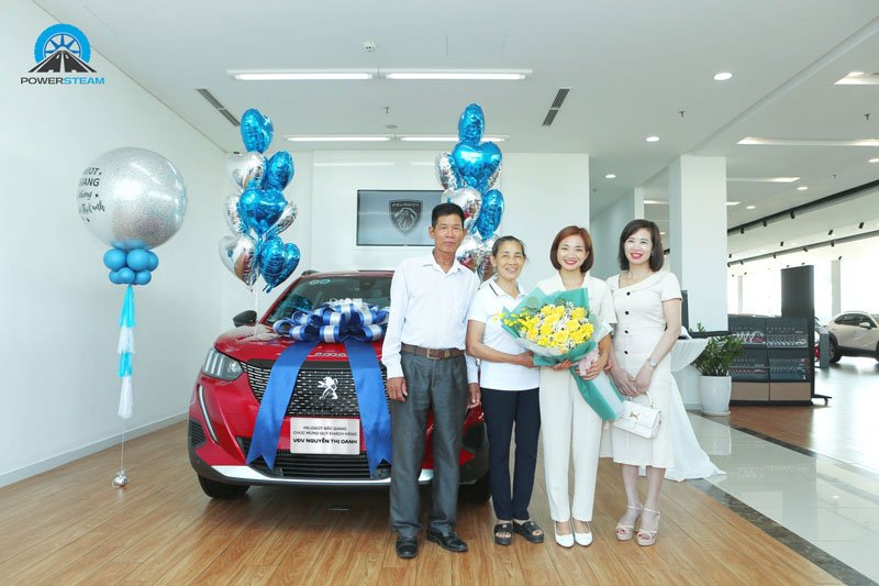 nguyen-thi-oanh-nhan-peugeot-2008-powersteam