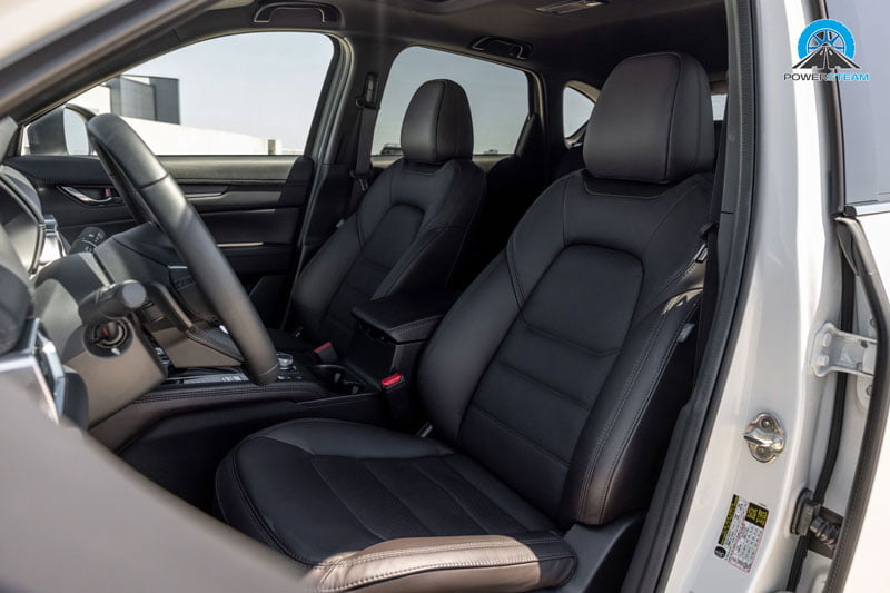 noi-that-mazda-cx-5-voi-mau-den-chu-dao-powersteam