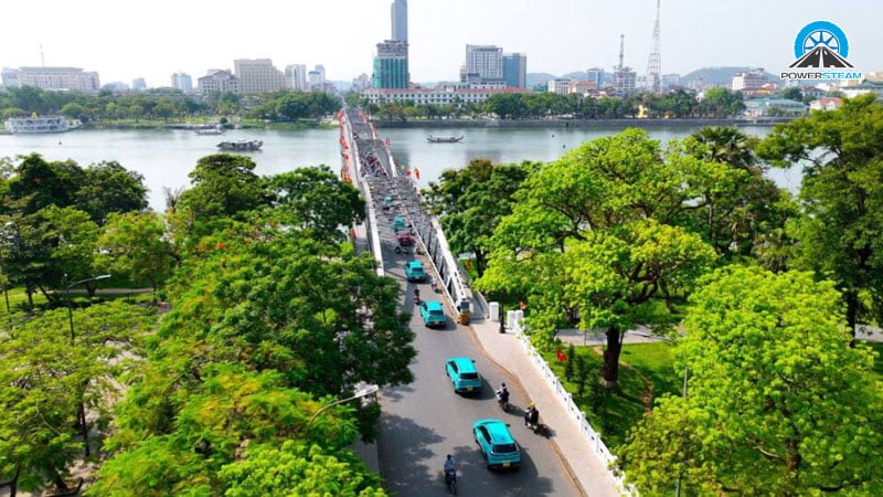 taxi-dien-vinfast-co-mat-tai-hue-powersteam