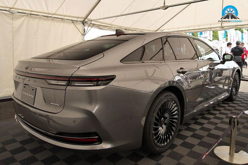 toyota-crown-sedan-2024-chao-hang-powersteam