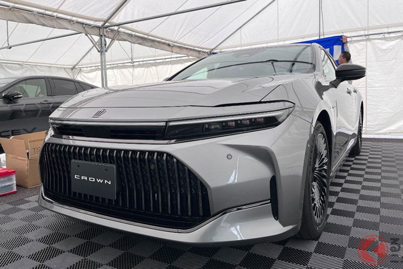 toyota-crown-sedan-2024-du-kien-ra-mat-thang-10-powersteam