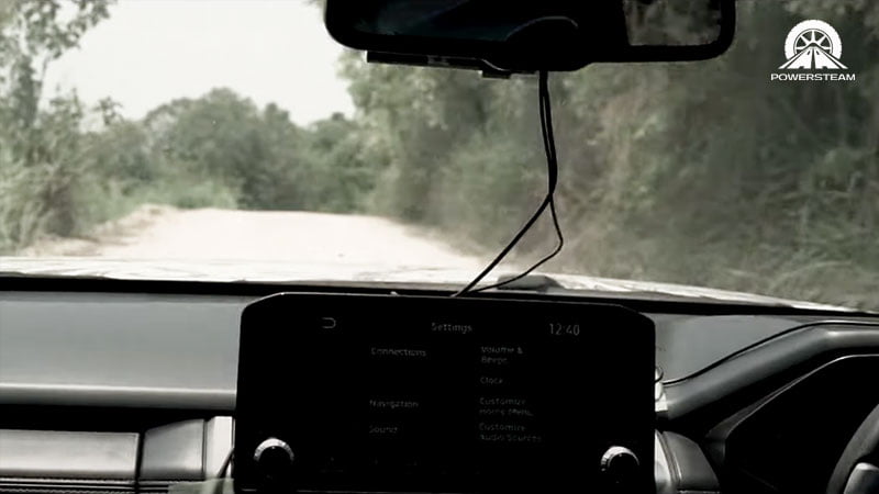 man-hinh-mitsubishi-triton-2024-lo-dien-powersteam