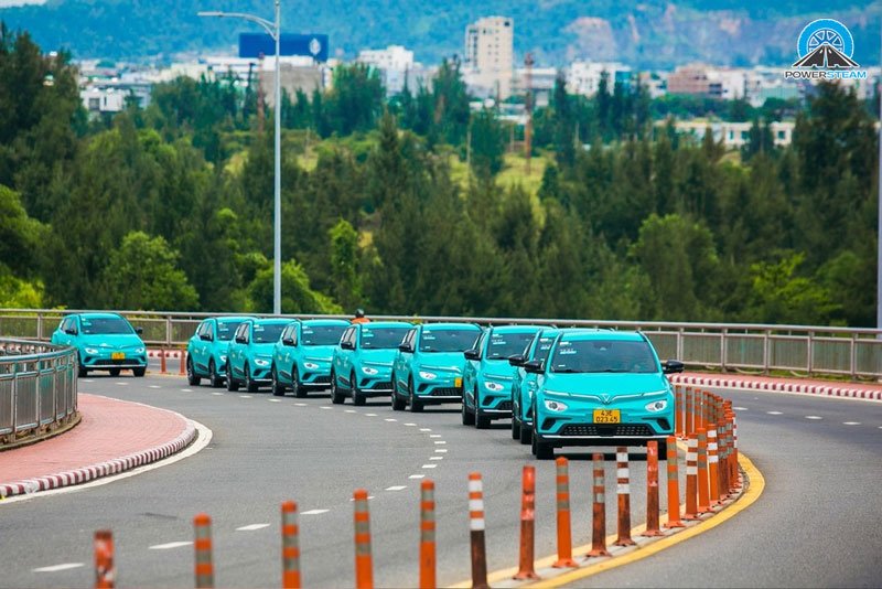 taxi-dien-vinfast-tai-da-nang-hoat-dong-powersteam