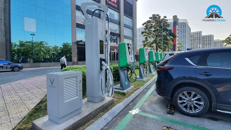 tram-sac-o-to-dien-cua-vinfast-powersteam