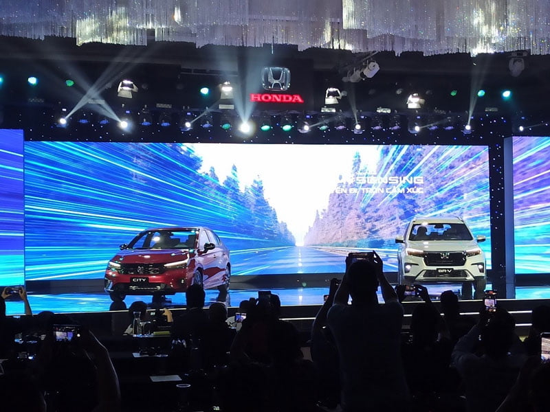 2-phien-ban-honda-br-v-ra-mat-powersteam