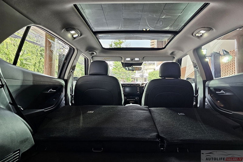 cua-so-troi-hyundai-creta-2023-black-edition-powersteam