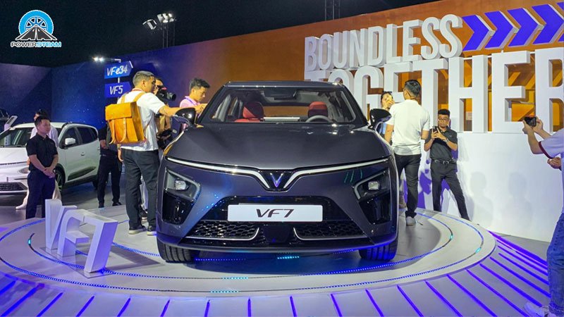 dau-xe-suv-dien-vinfast-vf7-powersteam