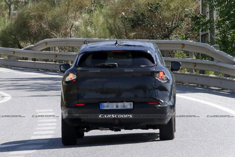 duoi-xe-suzuki-evx-chay-thu-powersteam