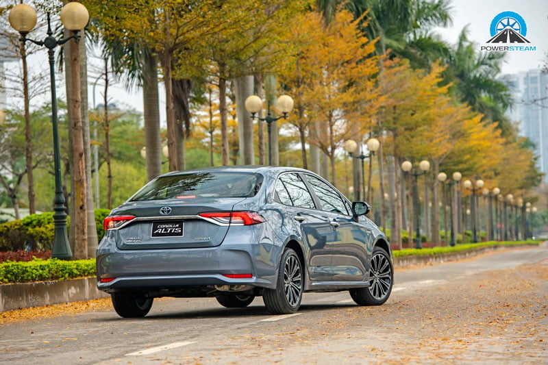 duoi-xe-toyota-corolla-altis-2022-powersteam