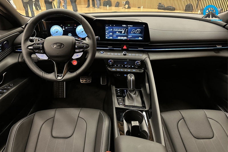 khoang-lai-hyundai-elantra-n-2023-powersteam