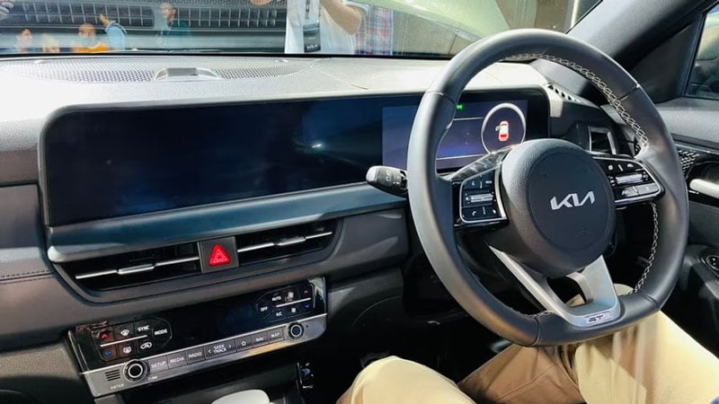 khoang-lai-kia-seltos-2023-tai-an-do-powersteam