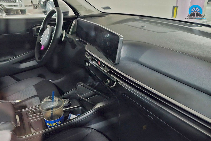 khoang-lai-kia-sorento-2024-lo-anh-thuc-te-powersteam