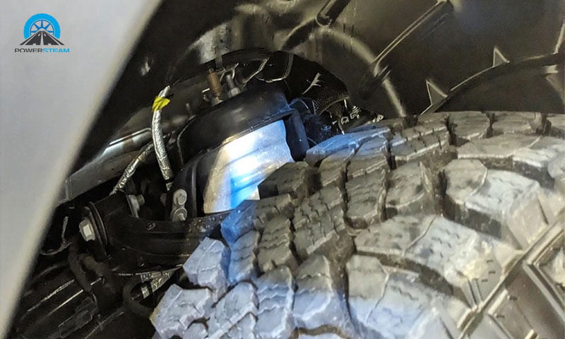 lop-xe-sieu-ban-tai-ram-1500-rebel-ra-mat-powersteam