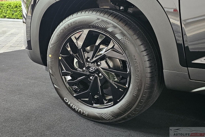 mam-xe-hyundai-creta-2023-black-edition-powersteam