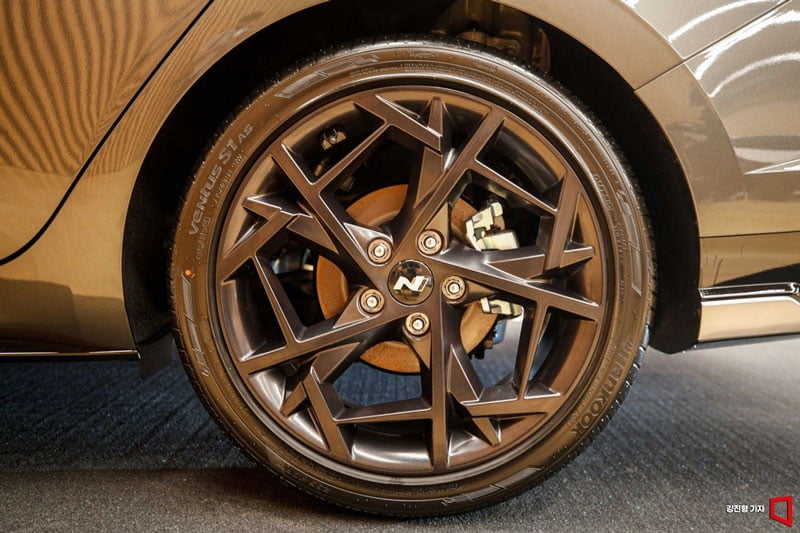 mam-xe-hyundai-elantra-n-line-2023-powersteam