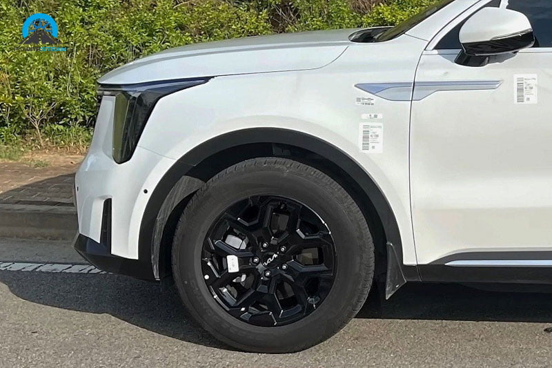 mam-xe-kia-sorento-2024-lo-anh-thuc-te-powersteam