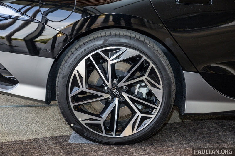 mam-xe-sedan-hyundai-ioniq-6-powersteam