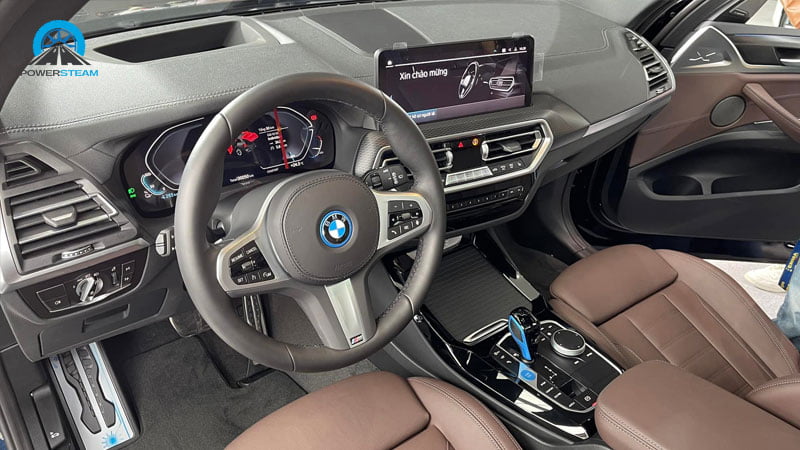 noi-that-bmw-ix3-chinh-thuc-ra-mat-powersteam