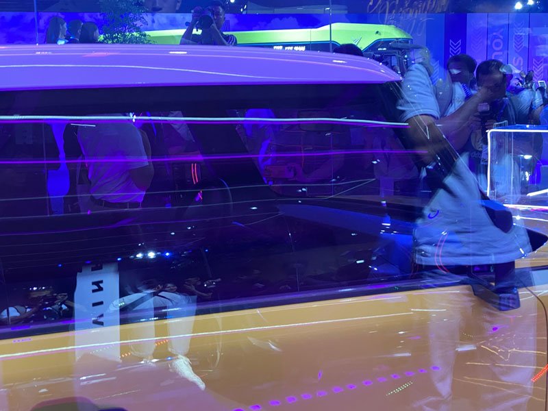 noi-that-mini-car-vinfast-vf3-ra-mat-powersteam