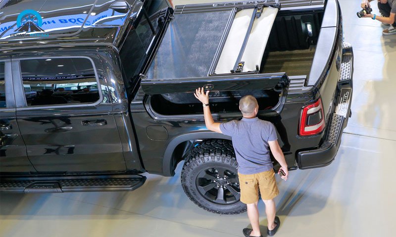 thung-xe-sieu-ban-tai-ram-1500-rebel-ra-mat-powersteam