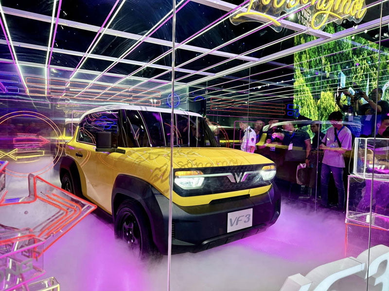 vinfast-vf3-ra-mat-tai-trien-lam-powersteam