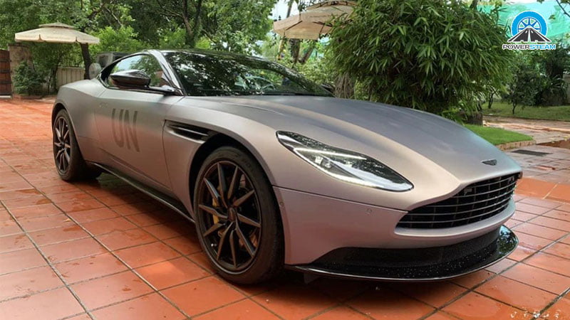 aston-martin-dbx-707-powersteam