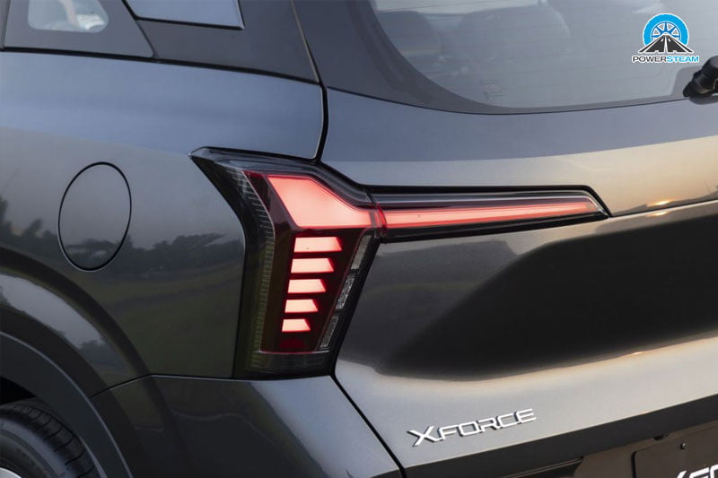 den-hau-mitsubishi-xforce-ra-mat-powersteam