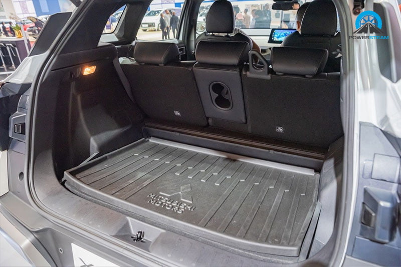 khoang-hanh-ly-mitsubishi-xforce-ban-dac-biet-powersteam