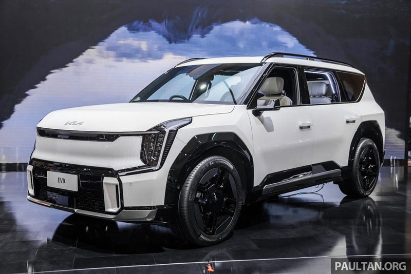 luoi-tan-nhiet-kia-ev9-gt-line-2024-ra-mat-dna-powersteam