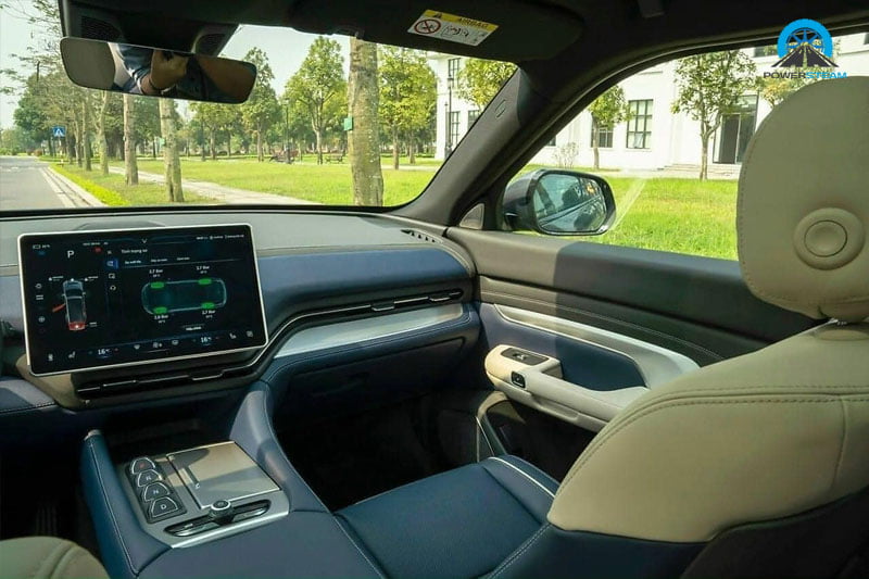 noi-that-danh-gia-vinfast-vf9-powersteam