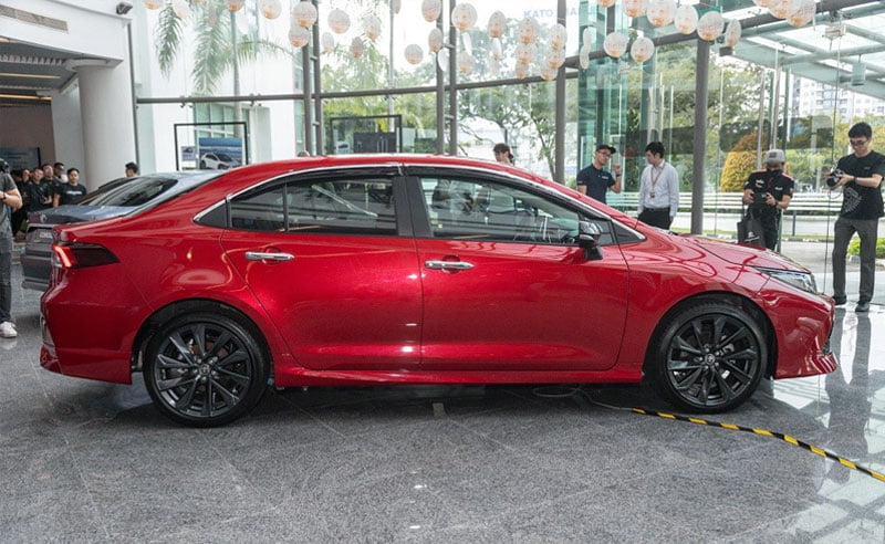 suon-xe-toyota-corolla-altis-2023-ra-mat-malaysia-powersteam