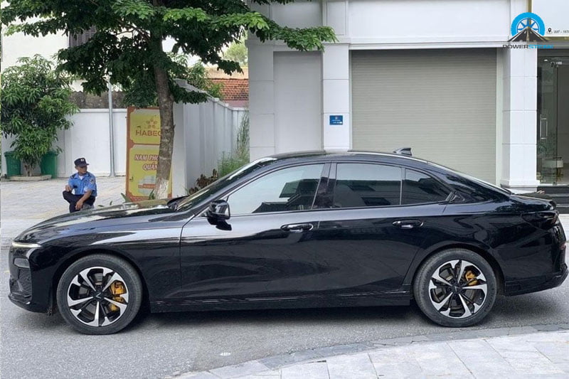than-xe-sedan-hang-e-vinfast-lux-a2-0-powersteam