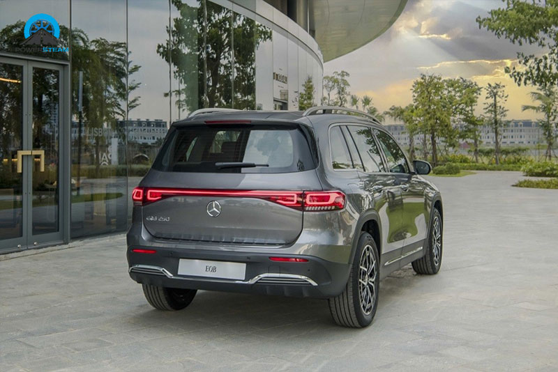 dong-co-mercedes-benz-eqb-250-ra-mat-viet-nam-powersteam