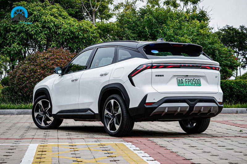 duoi-xe-geely-galaxy-l7-phantom-edition-powersteam