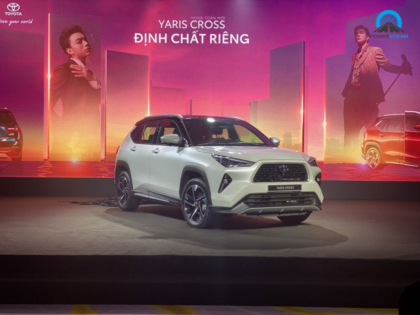 mau-trang-toyota-yaris-cross-2023-ra-mat-viet-nam-powrsteam