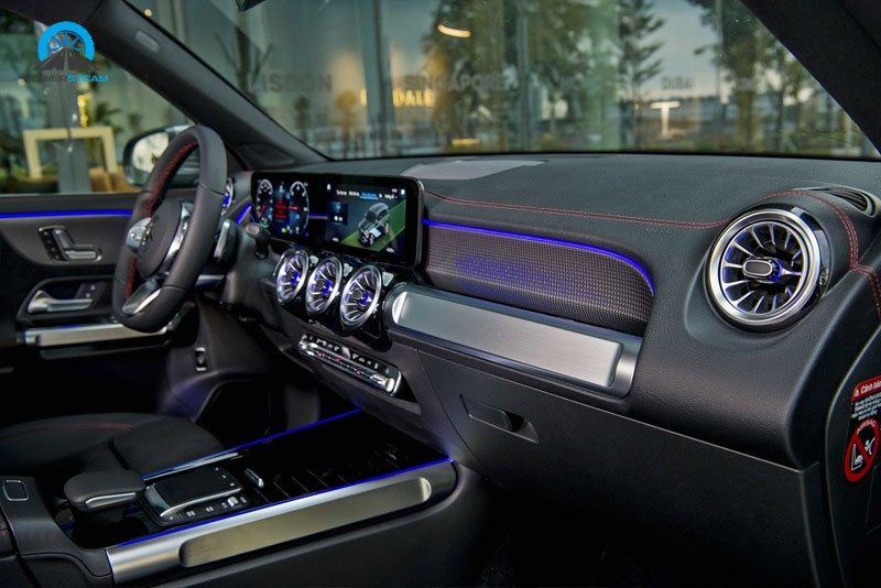 noi-that-mercedes-benz-eqb-250-ra-mat-viet-nam-powersteam