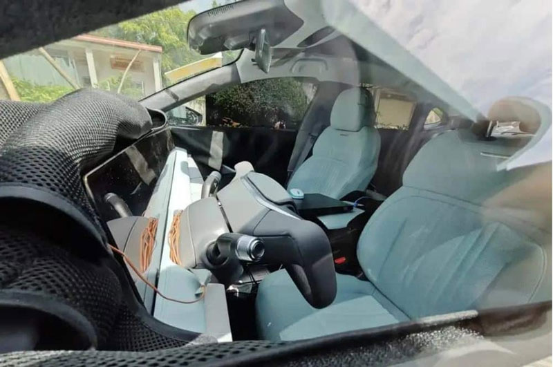 geely-galaxy-e8-lo-dien-8-powersteam