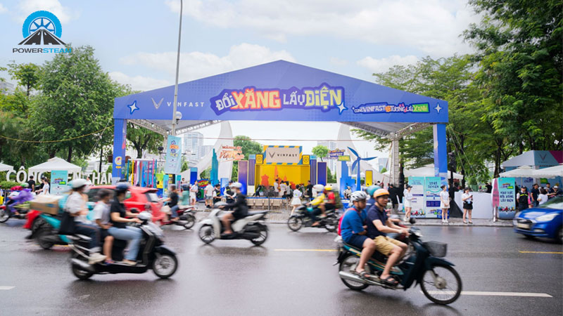 Thumbnail-doi-xe-may-xang-sang-xe-dien-ha-noi-powersteam